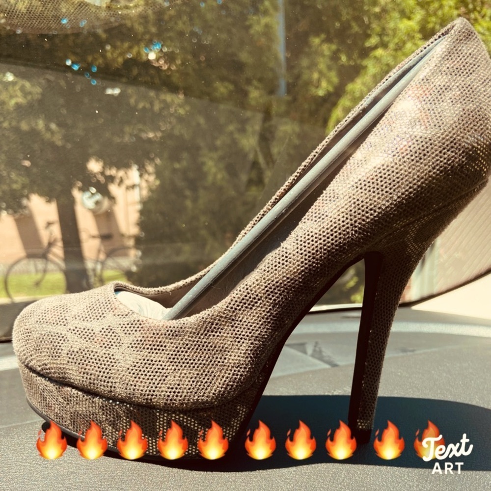 Hot 🔥🔥 stilettos 👠